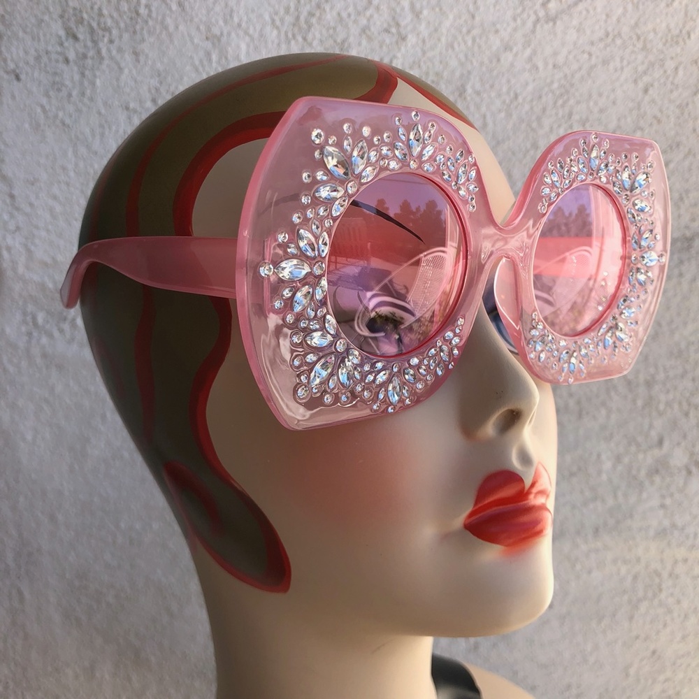 Giant Glam Girl baby pink oversized  Rhinestone Sunglasses total glam - Picture 2 of 4